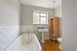 Family Bathroom- click for photo gallery
